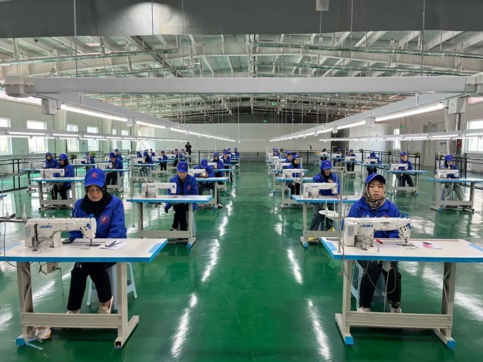 合肥缝纫工艺培训,零基础学习做衣服,合肥学致服装缝纫学习班 合肥缝